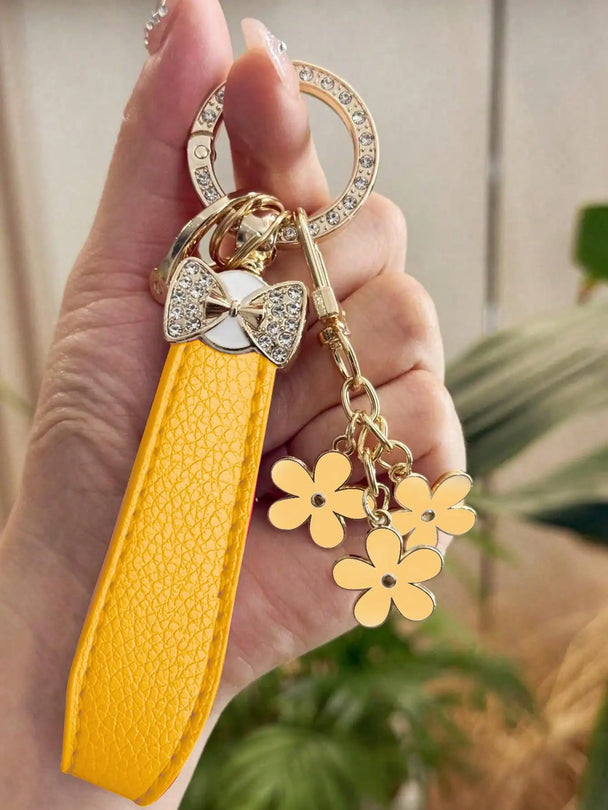 Elegant Crystal Car Key Accessory