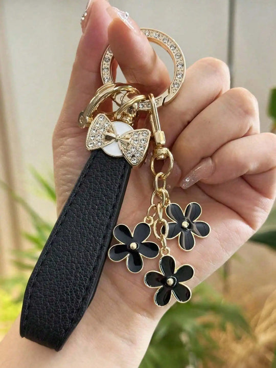 Elegant Crystal Car Key Accessory