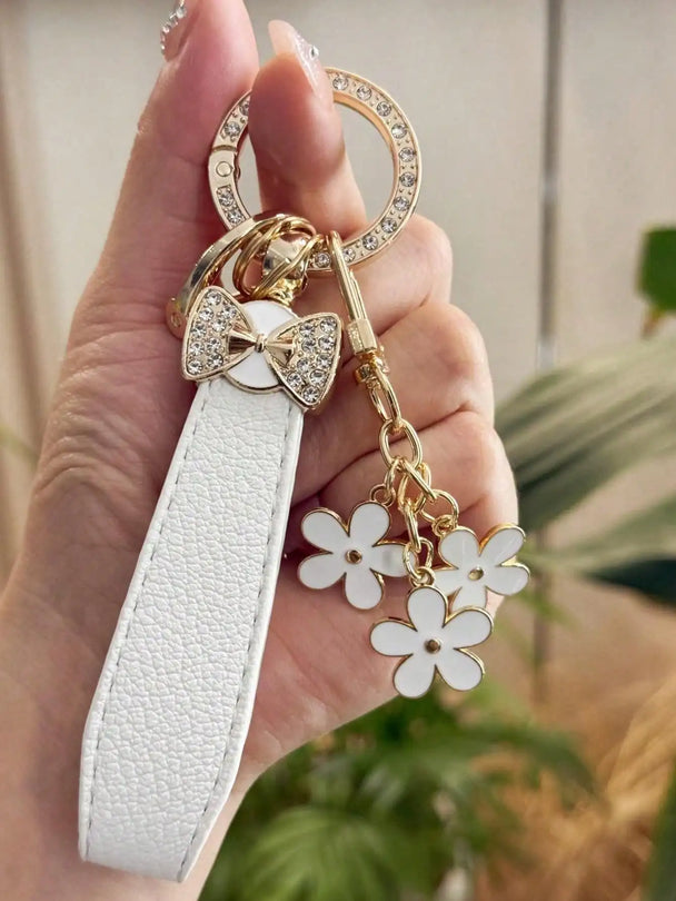 Elegant Crystal Car Key Accessory