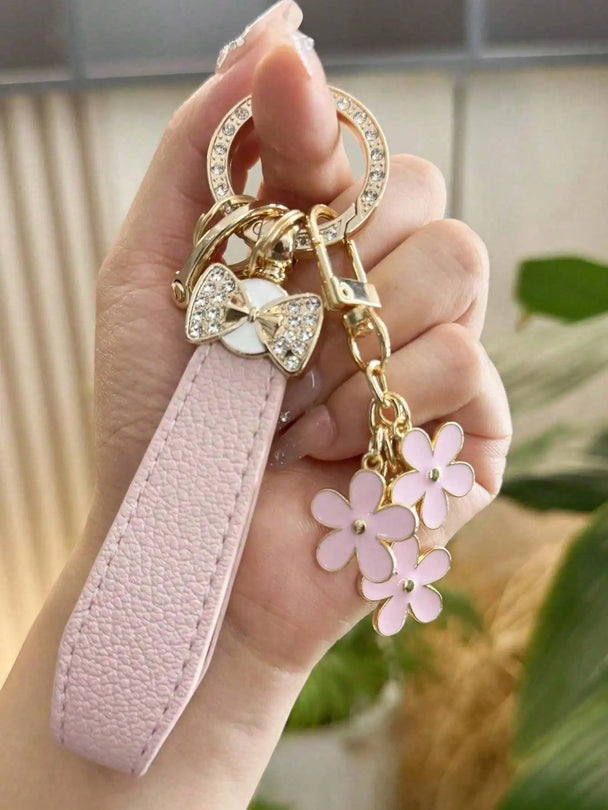 Elegant Crystal Car Key Accessory